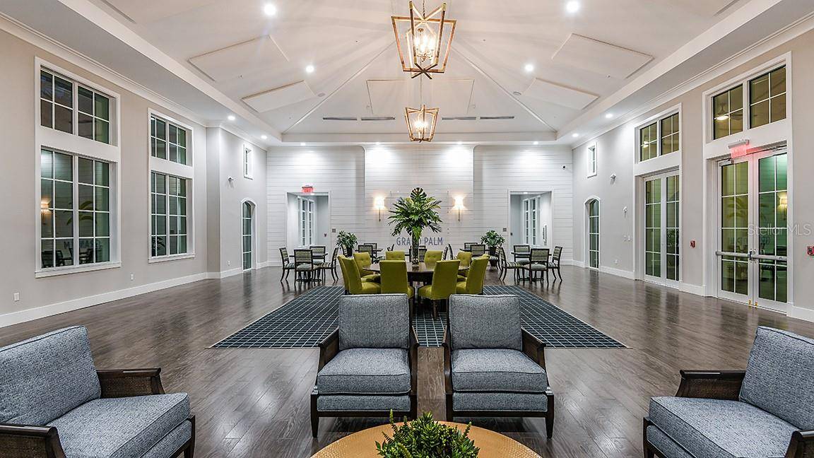 21261 HOLMES CIR, Venice, FL 34293