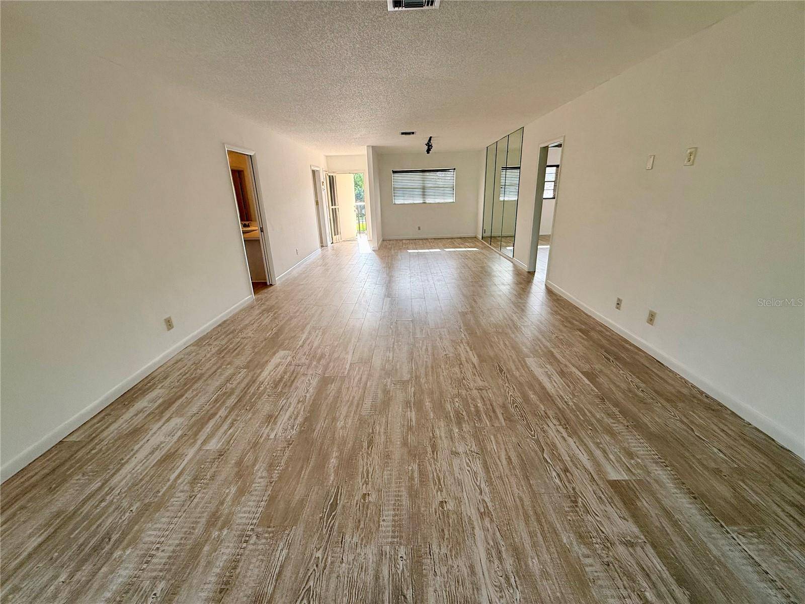 7880 PALM AIRE LN #203, Sarasota, FL 34243