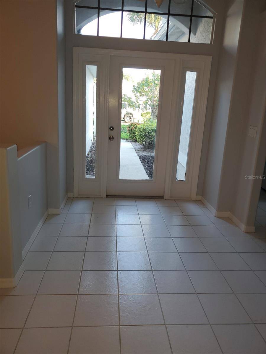 1141 SOUTHLAKE CT, Venice, FL 34285
