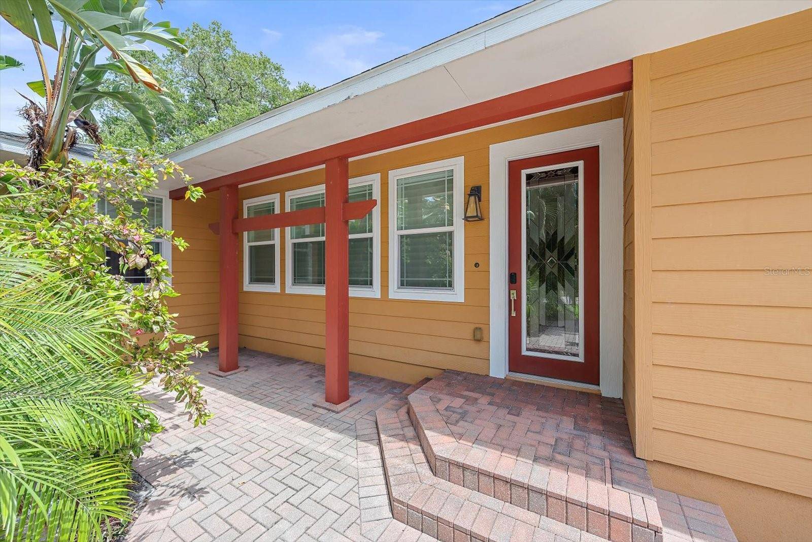 2395 HYDE PARK ST, Sarasota, FL 34239