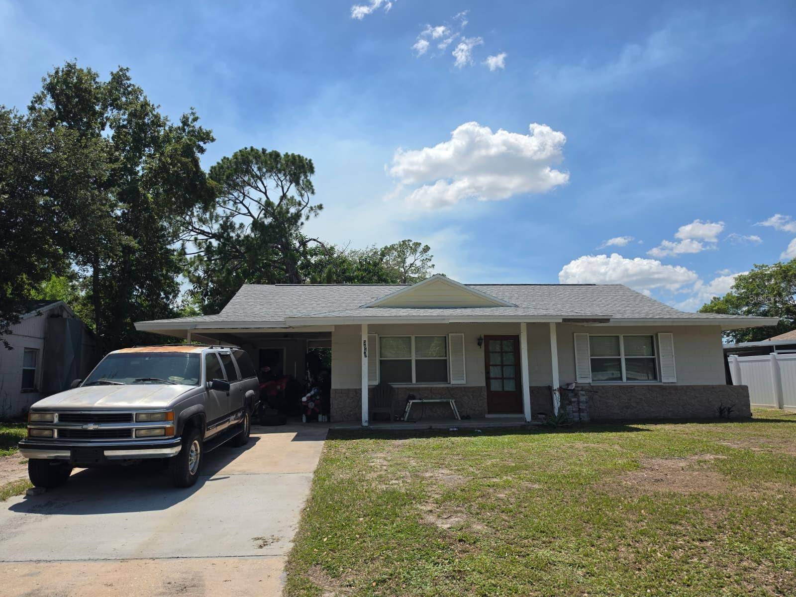3940 BERKSHIRE DR, Sarasota, FL 34241