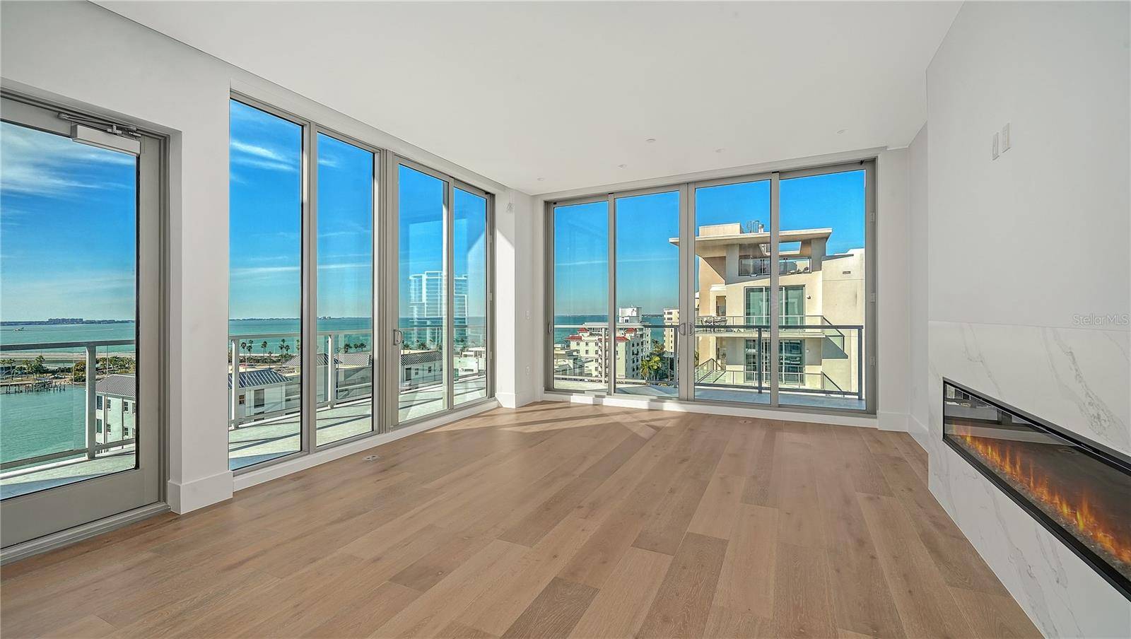 253 GOLDEN GATE PT #902, Sarasota, FL 34236