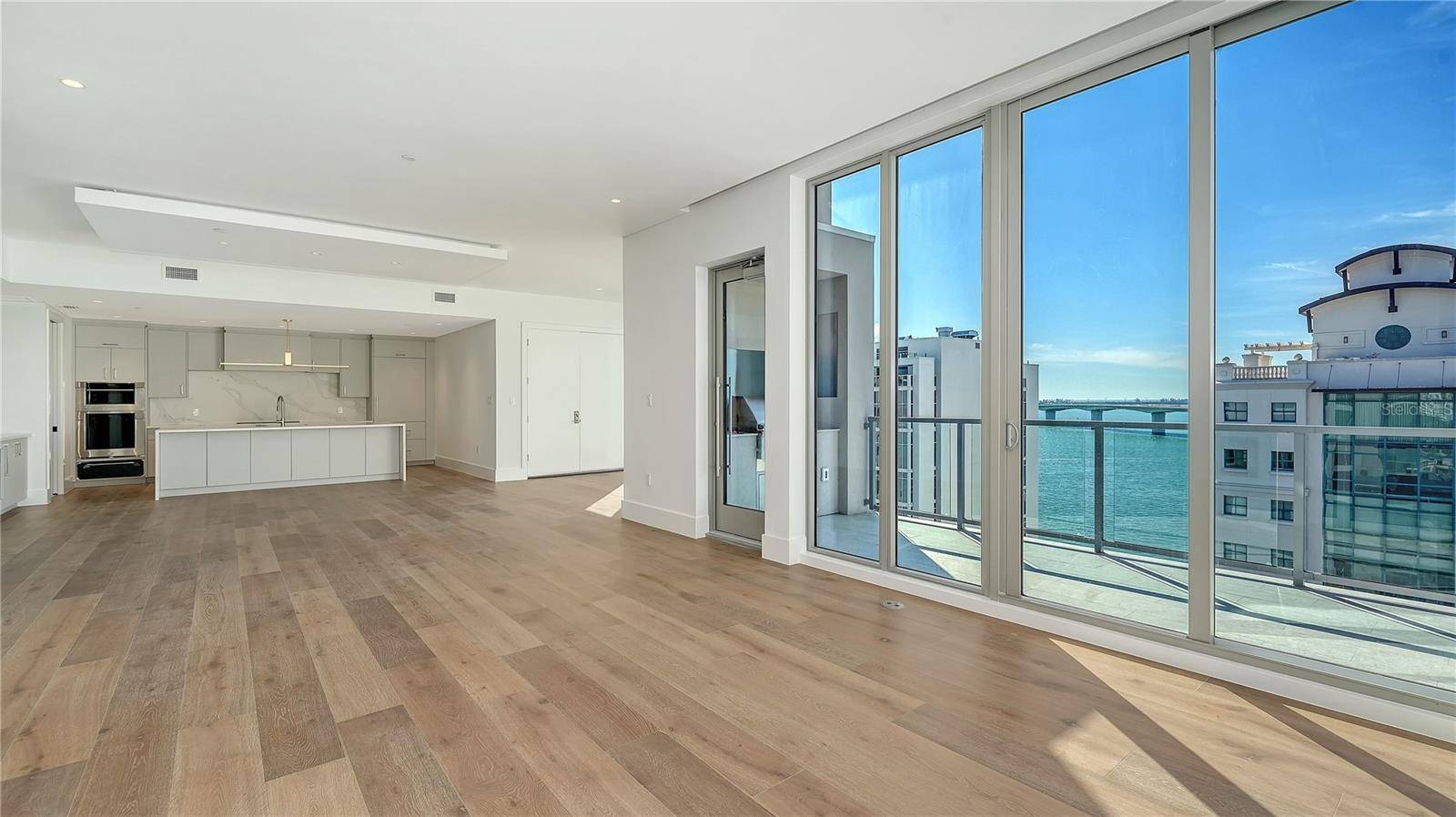 253 GOLDEN GATE PT #902, Sarasota, FL 34236