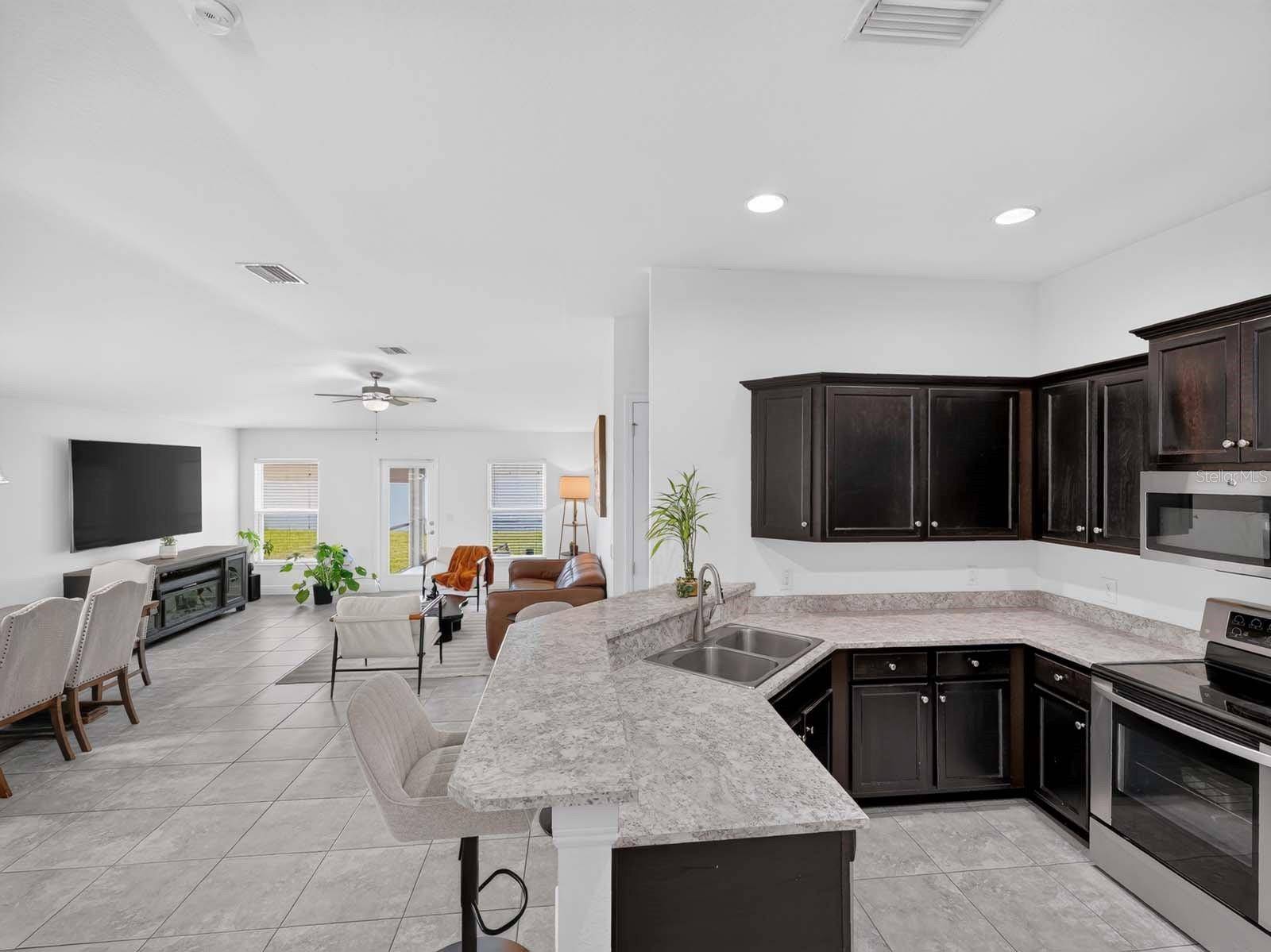 14453 BARLEY FIELD DR, Wimauma, FL 33598