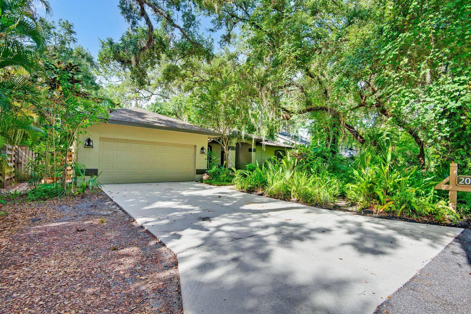 2073 MISTY SUNRISE TRL, Sarasota, FL 34240
