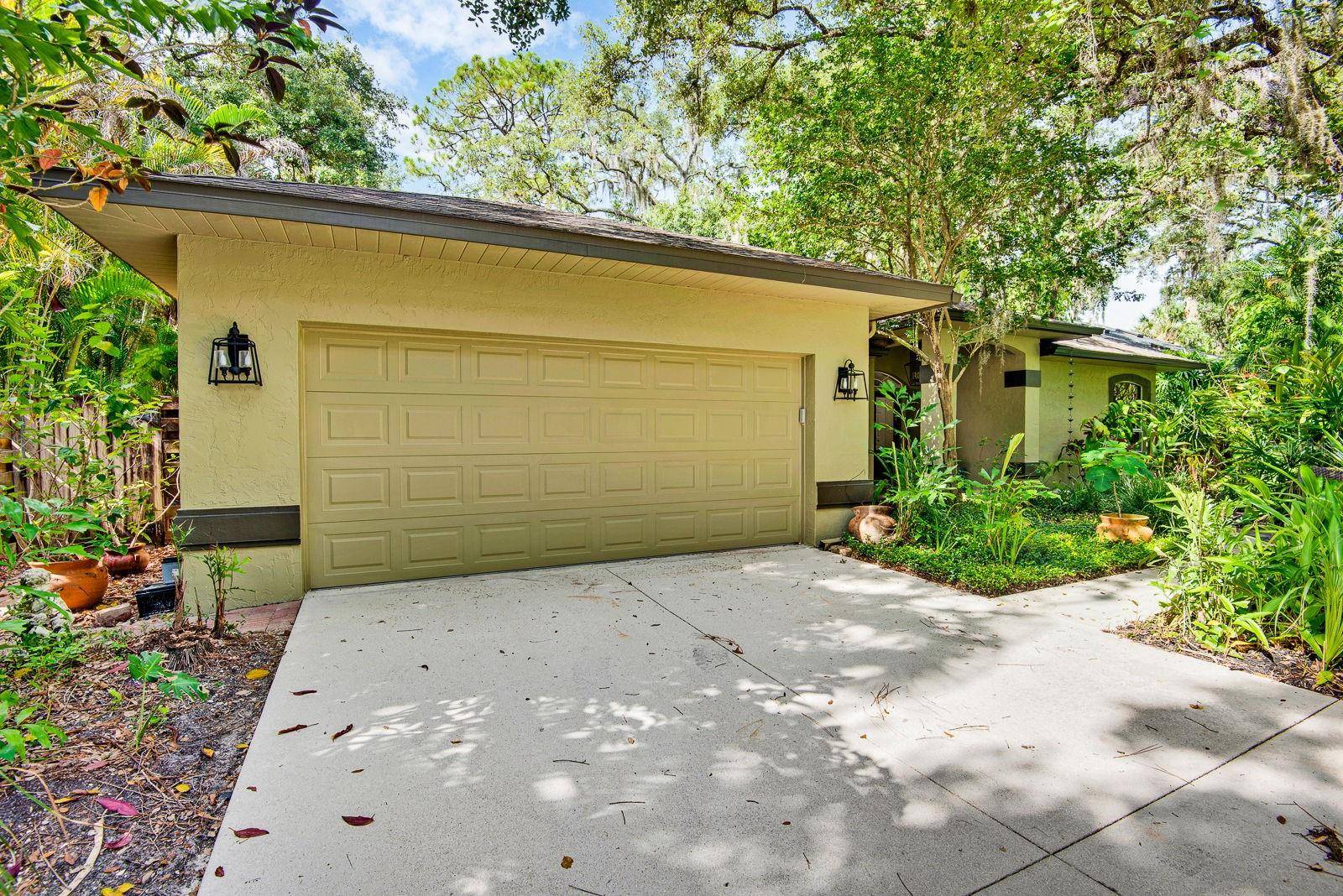 2073 MISTY SUNRISE TRL, Sarasota, FL 34240