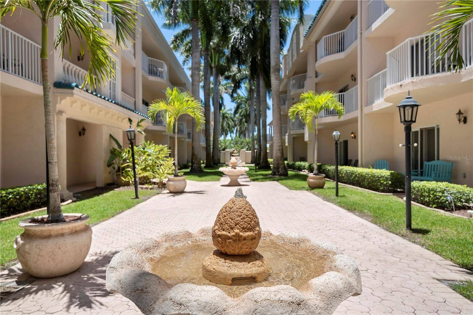 5963 MIDNIGHT PASS RD #332, Sarasota, FL 34242