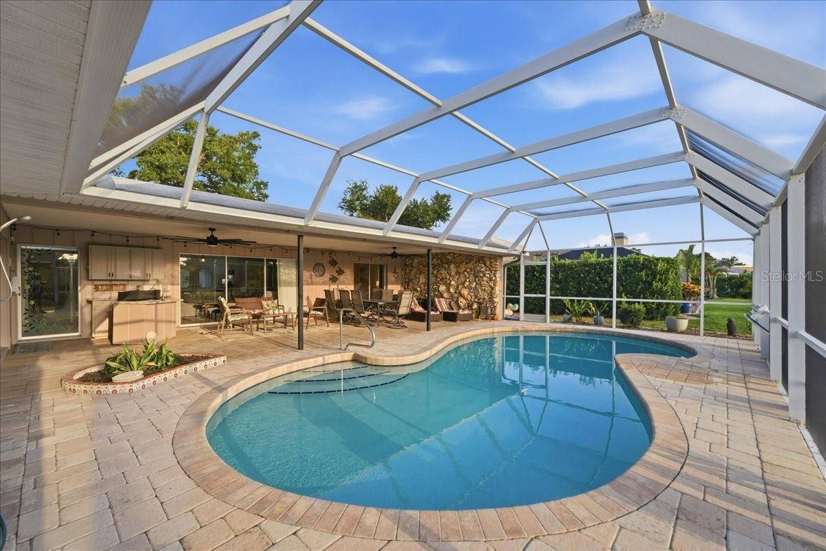 413 SIGNORELLI DR, Nokomis, FL 34275