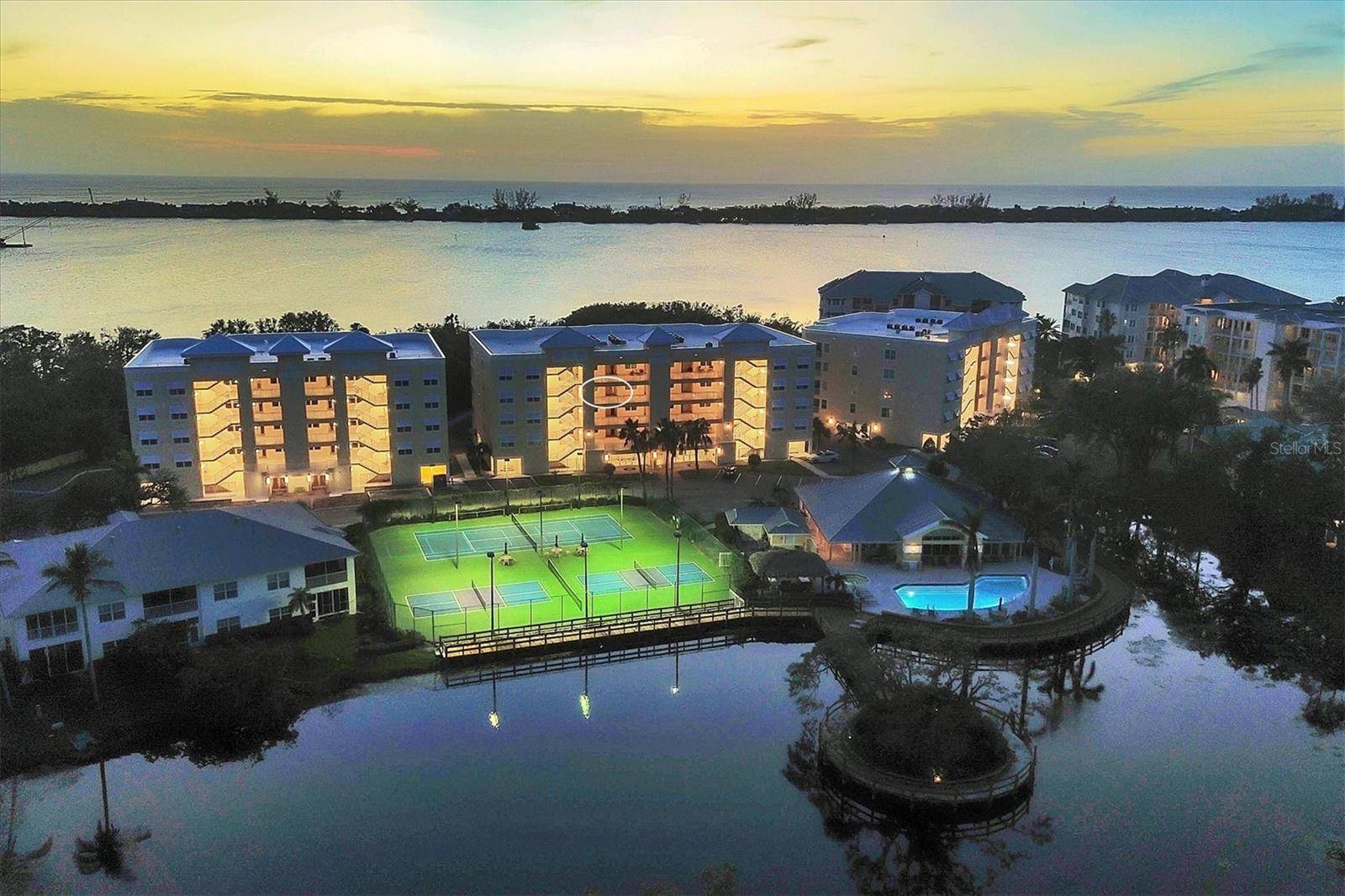 260 HIDDEN BAY DR #402, Osprey, FL 34229