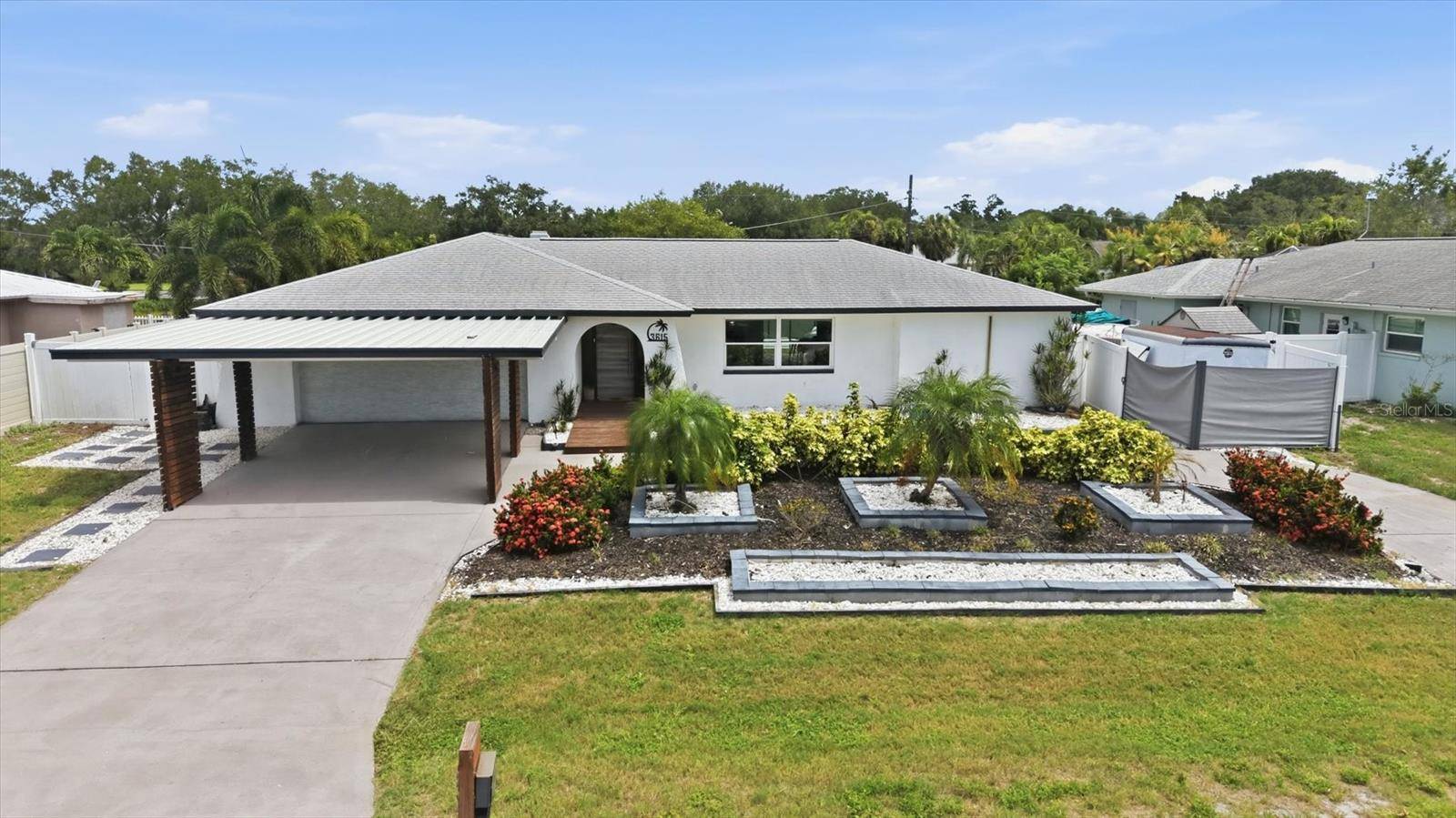 3615 EGERTON CIR, Sarasota, FL 34233