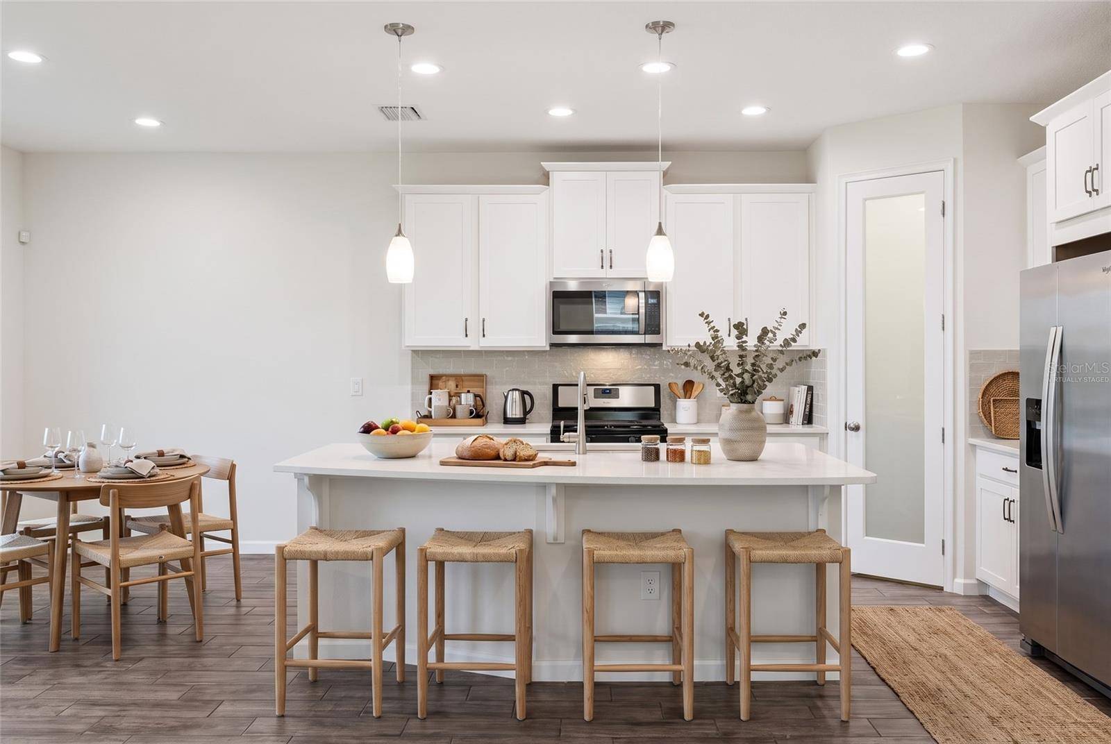 8621 RAIN SONG RD, Sarasota, FL 34238