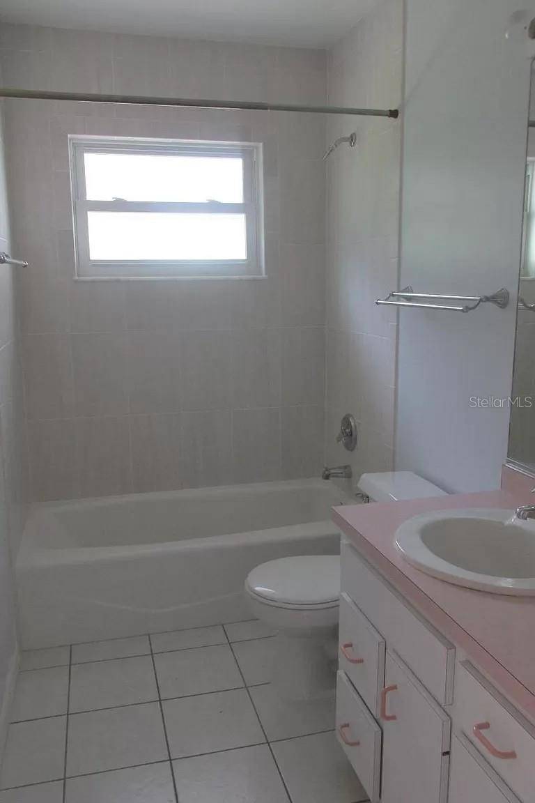 2911 BENTLEY ST, Sarasota, FL 34239