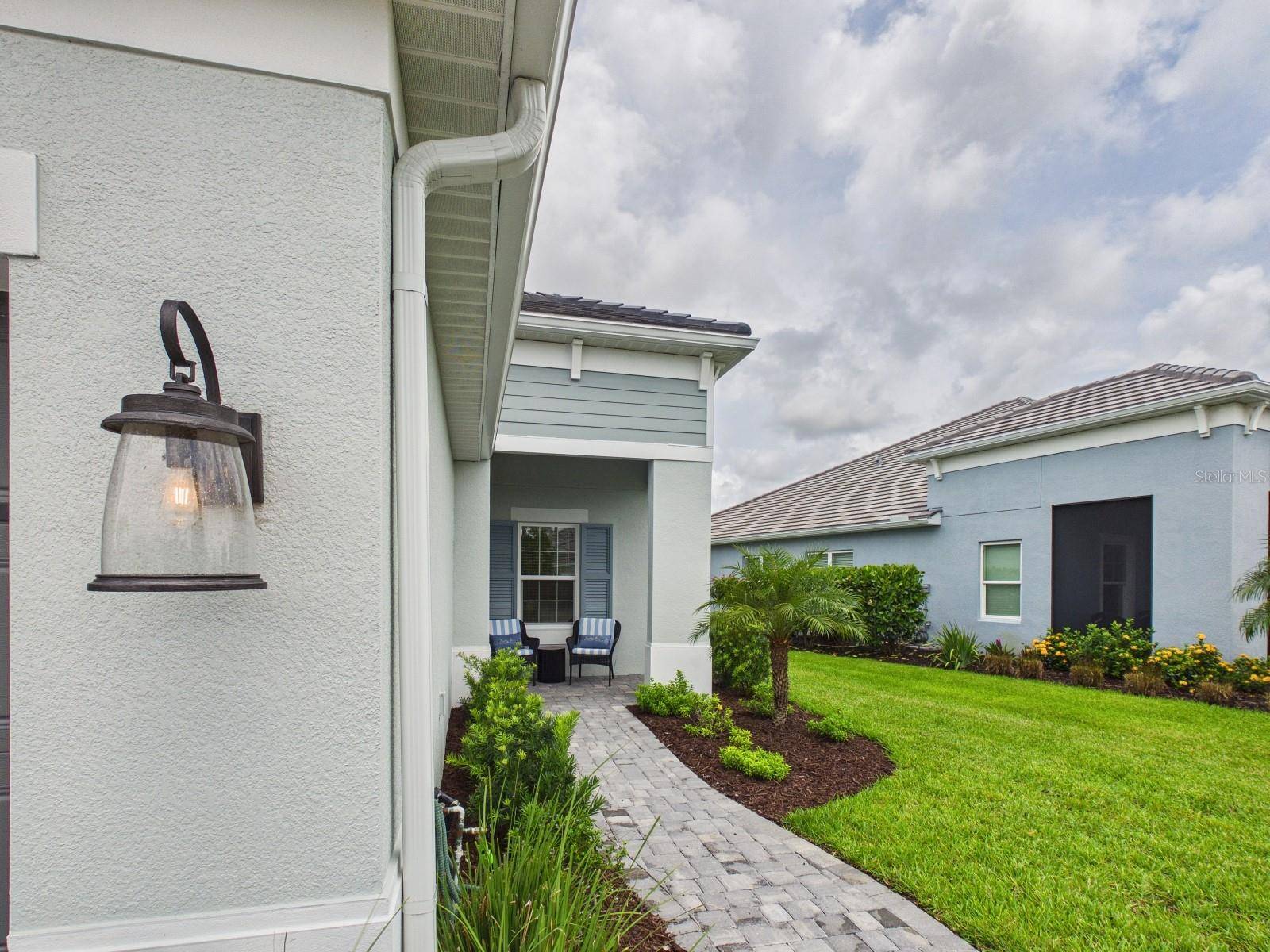 10012 LAKE WALES CIR, Sarasota, FL 34241