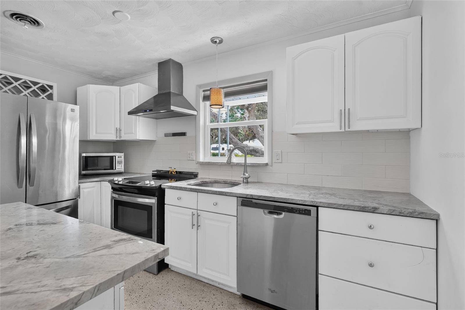 2709 MARLETTE ST, Sarasota, FL 34231