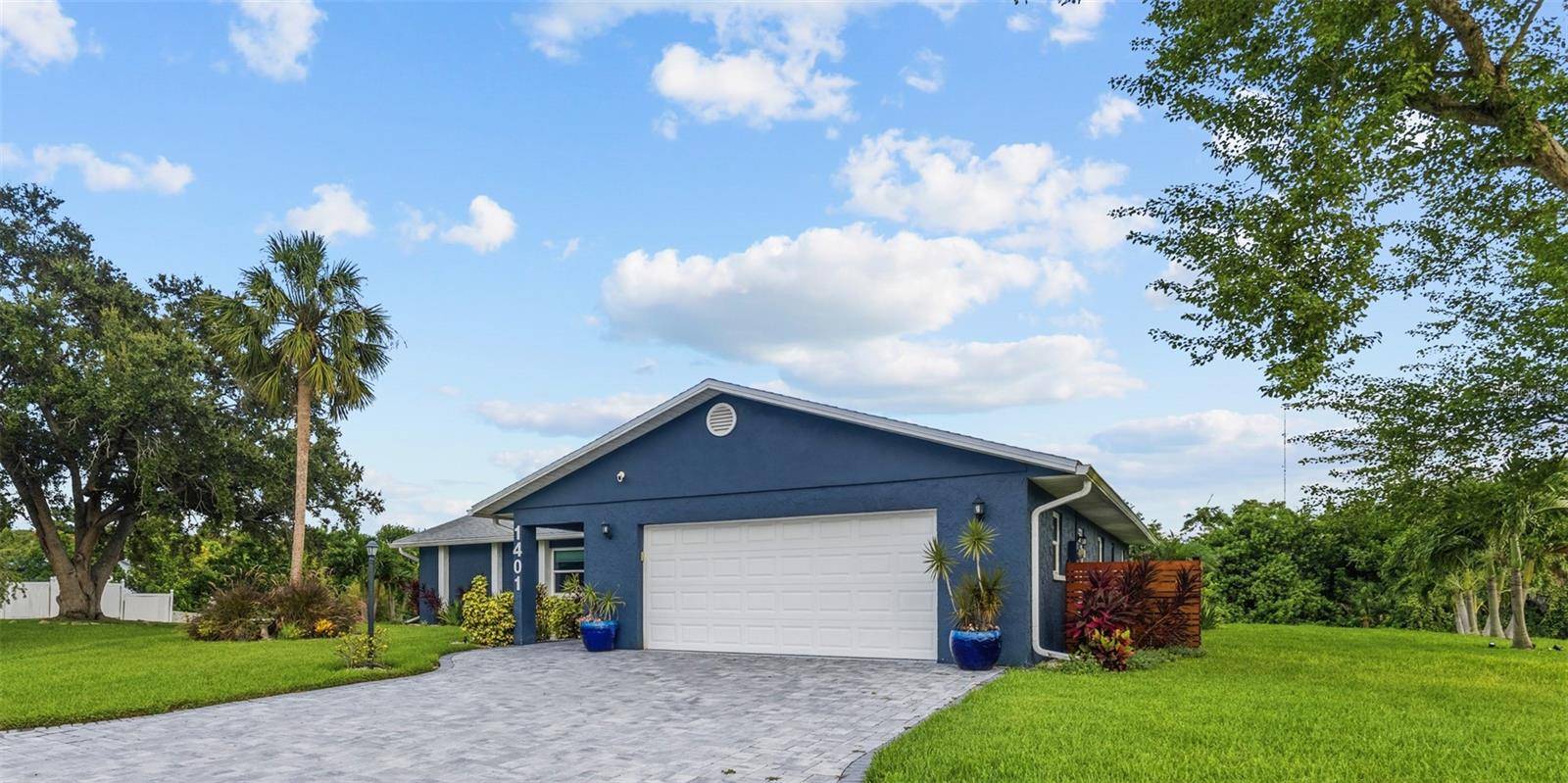1401 GEORGETOWNE DR, Sarasota, FL 34232