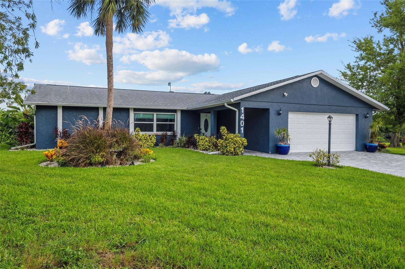 1401 GEORGETOWNE DR, Sarasota, FL 34232