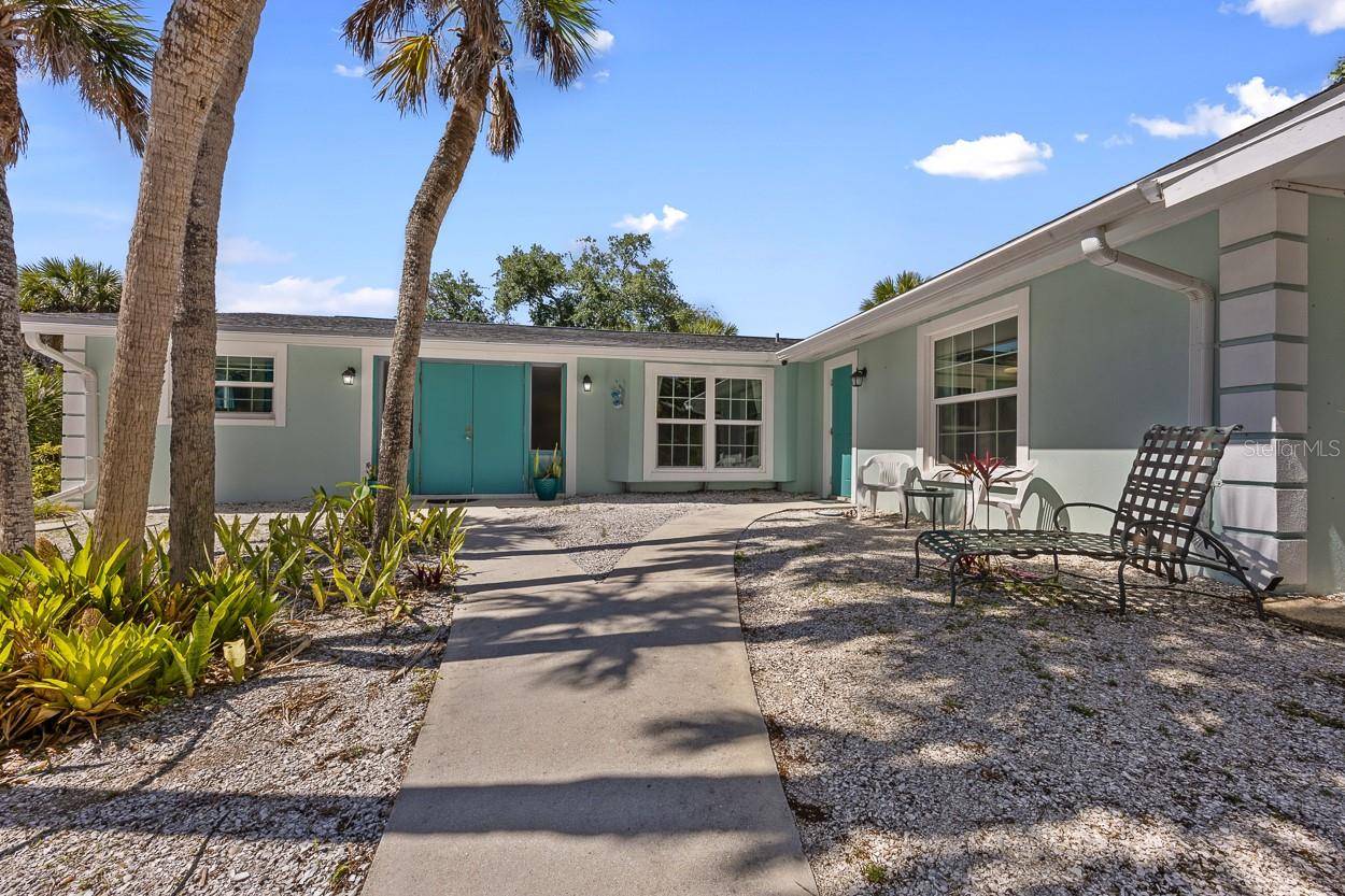 4055 BAY OAKS CIR, Englewood, FL 34223