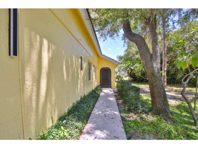 4700 TIVOLI AVE, Sarasota, FL 34235