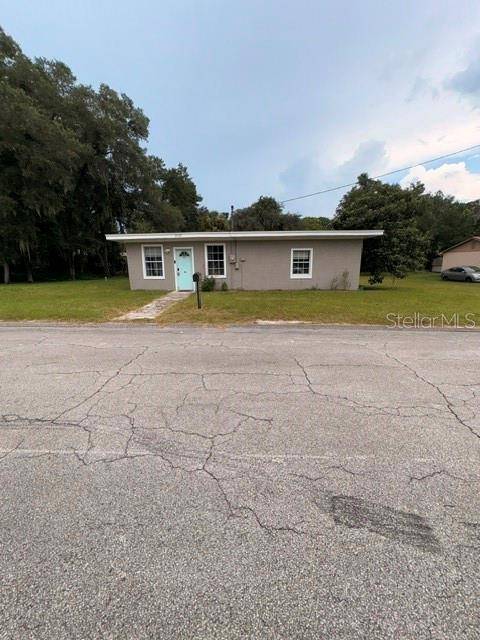5025 PENVAN AVE, De Leon Springs, FL 32130