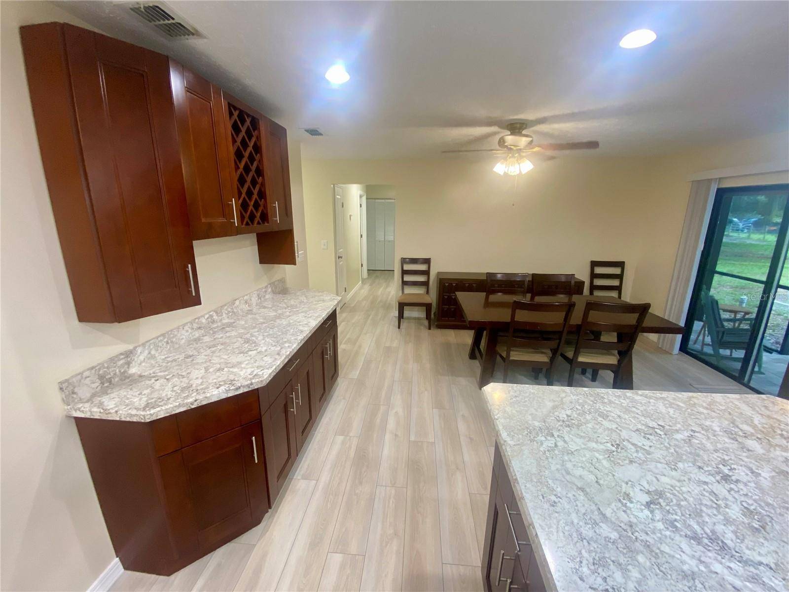 660 SUNDANCE TRL, Wimauma, FL 33598