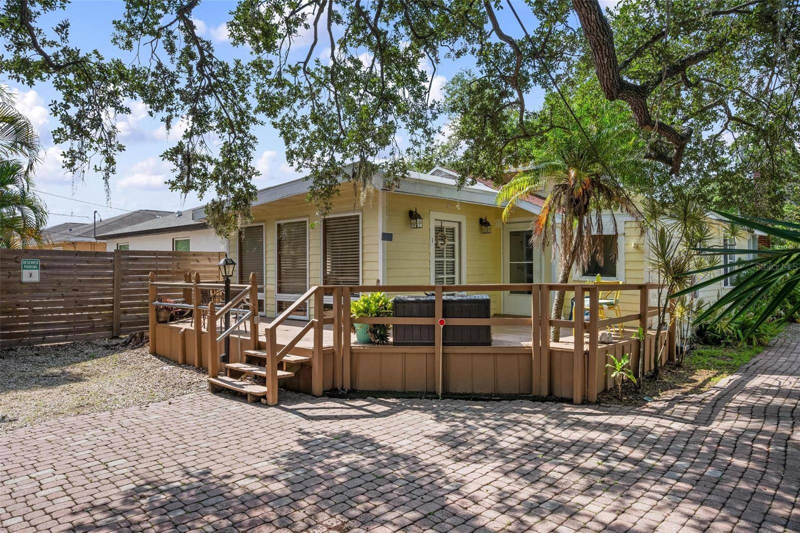 2245 BAHIA VISTA ST, Sarasota, FL 34239