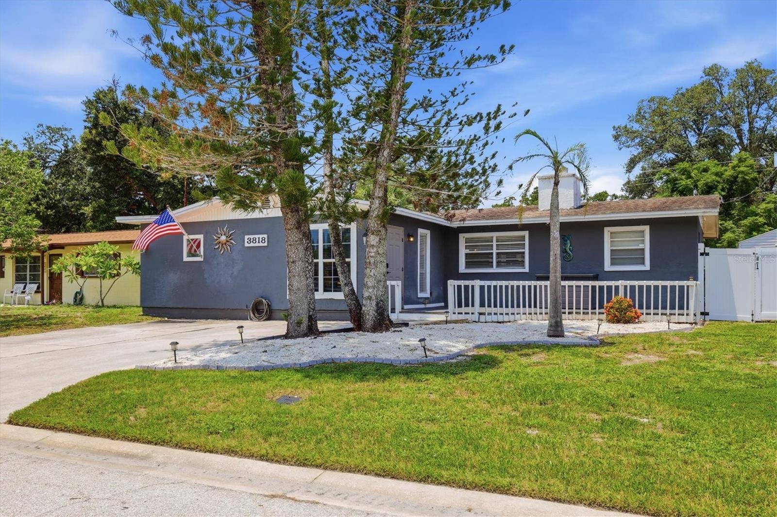 3818 BUCKEYE CIR, Sarasota, FL 34232