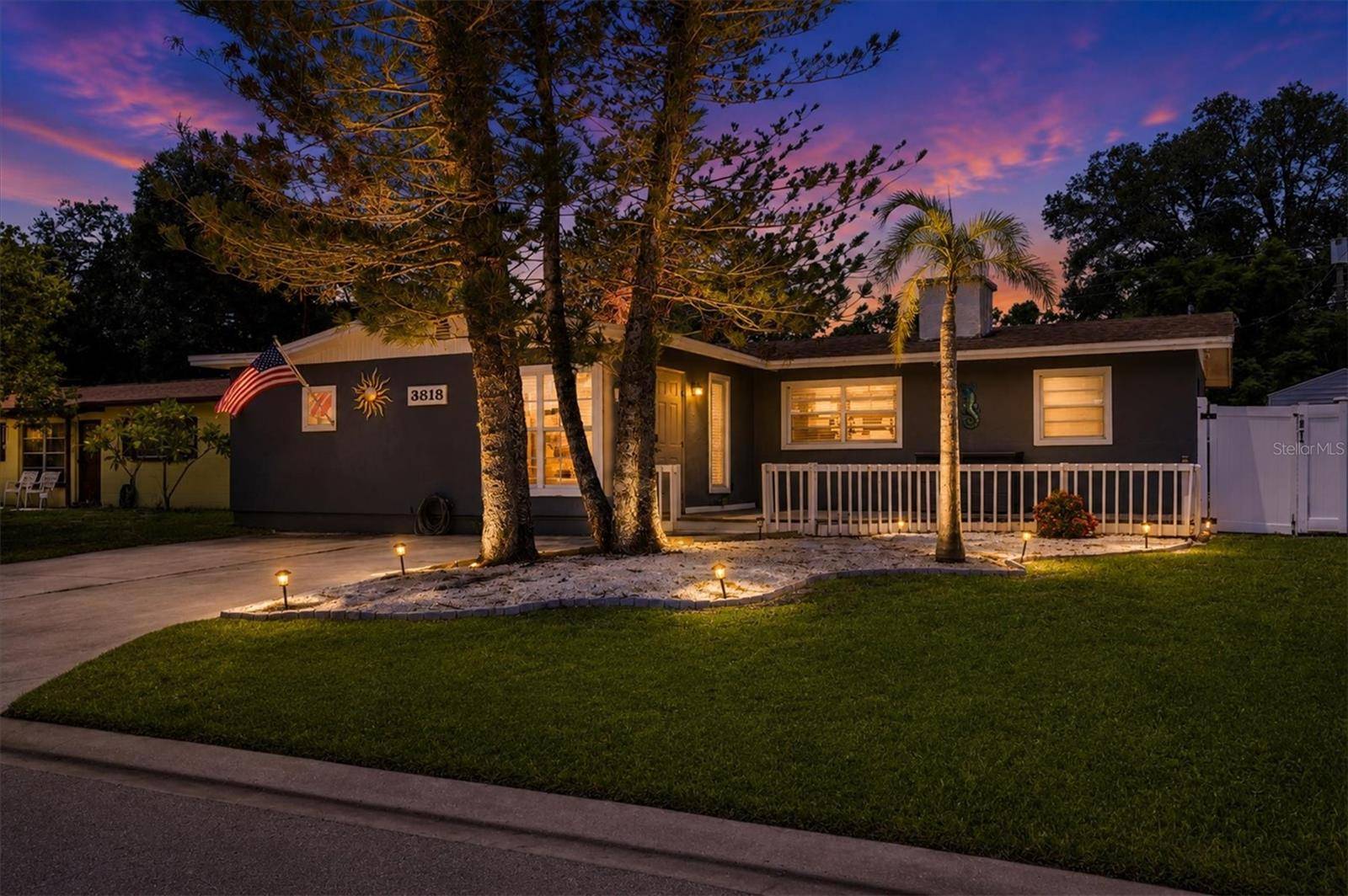 3818 BUCKEYE CIR, Sarasota, FL 34232