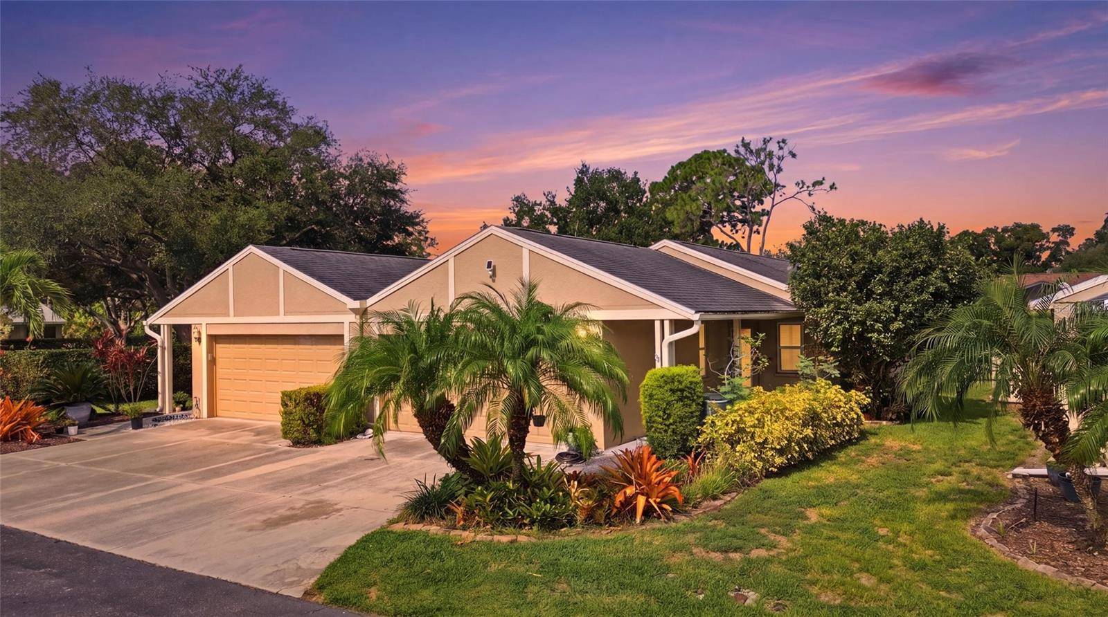 308 CHARTLEY CT N, Sarasota, FL 34232