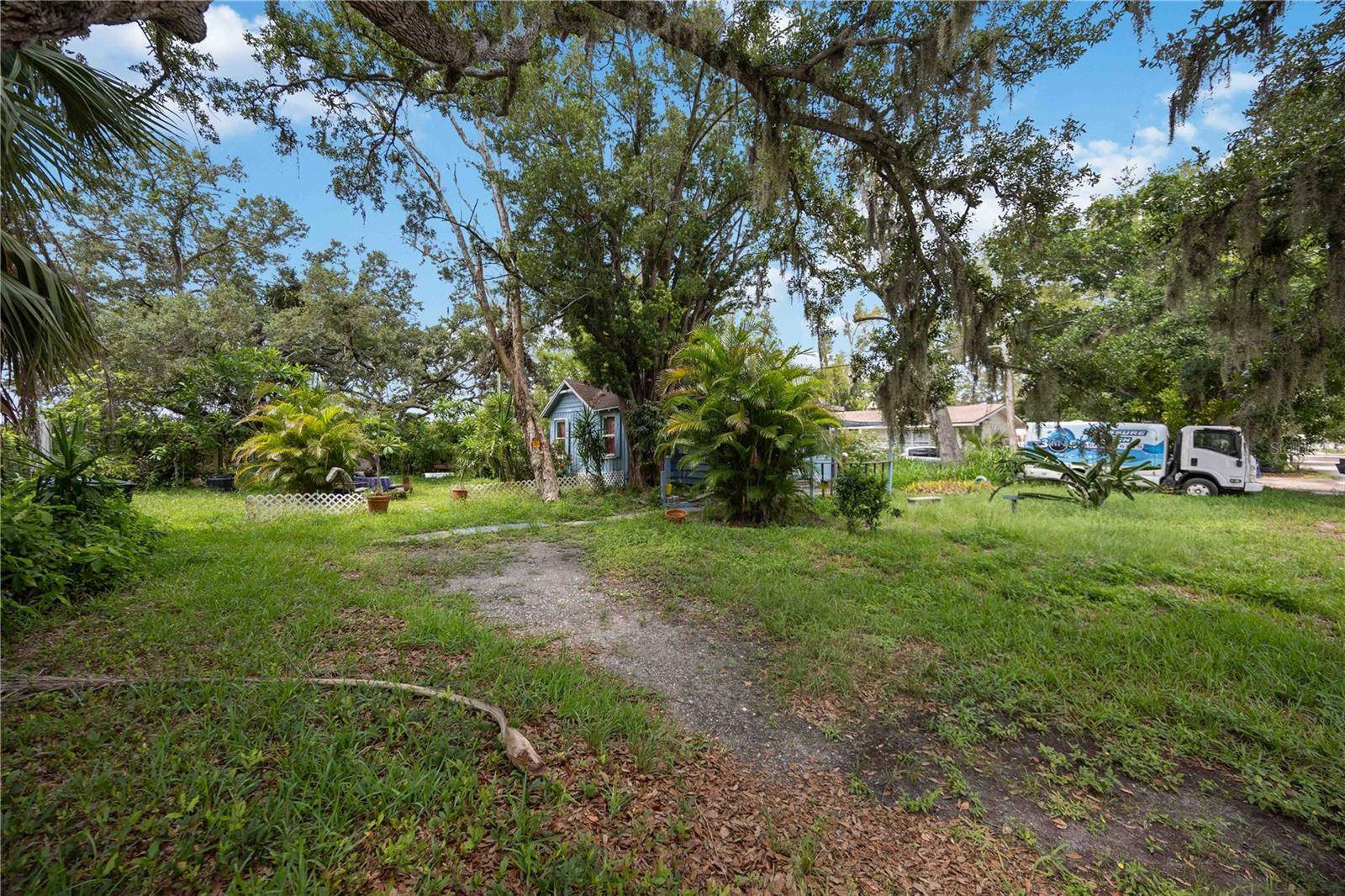 2126 OLENTARY ST, Sarasota, FL 34231