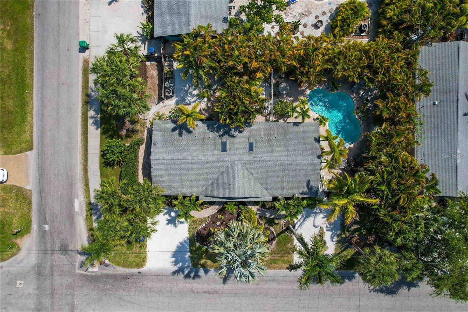 76 N SHORE DR, Anna Maria, FL 34216