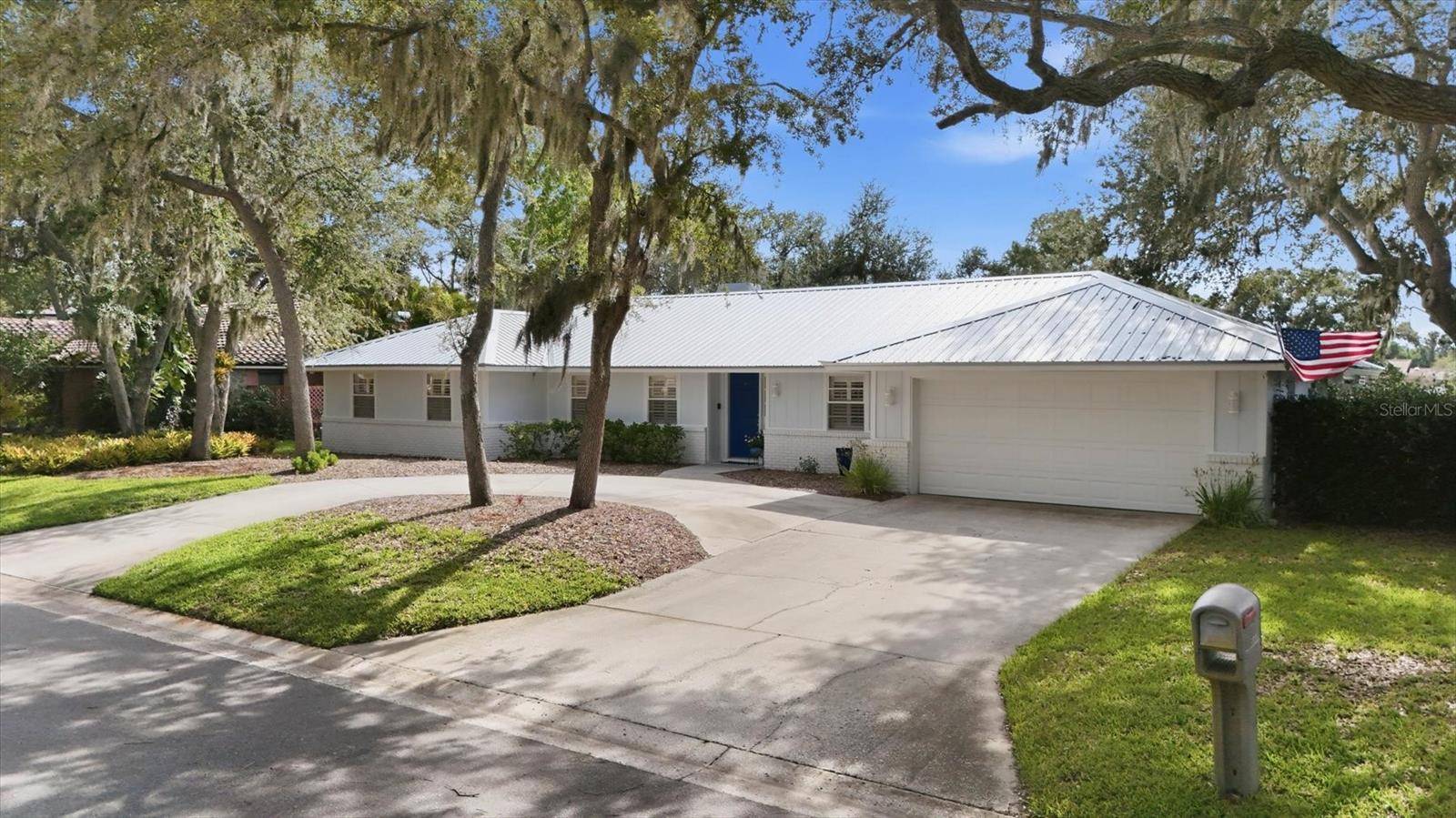 5505 BENEVA WOODS CIR, Sarasota, FL 34233