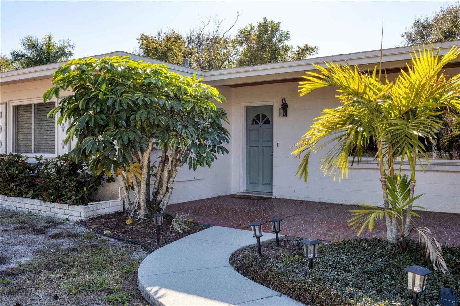 5201 STEVENS DR, Sarasota, FL 34234