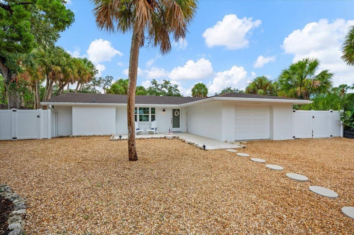 5125 SANDY BEACH AVE, Sarasota, FL 34242