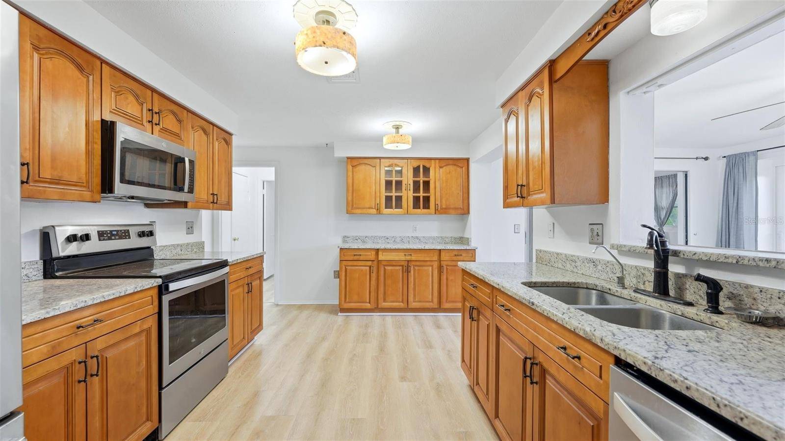 1329 NANTUCKET RD, Venice, FL 34293
