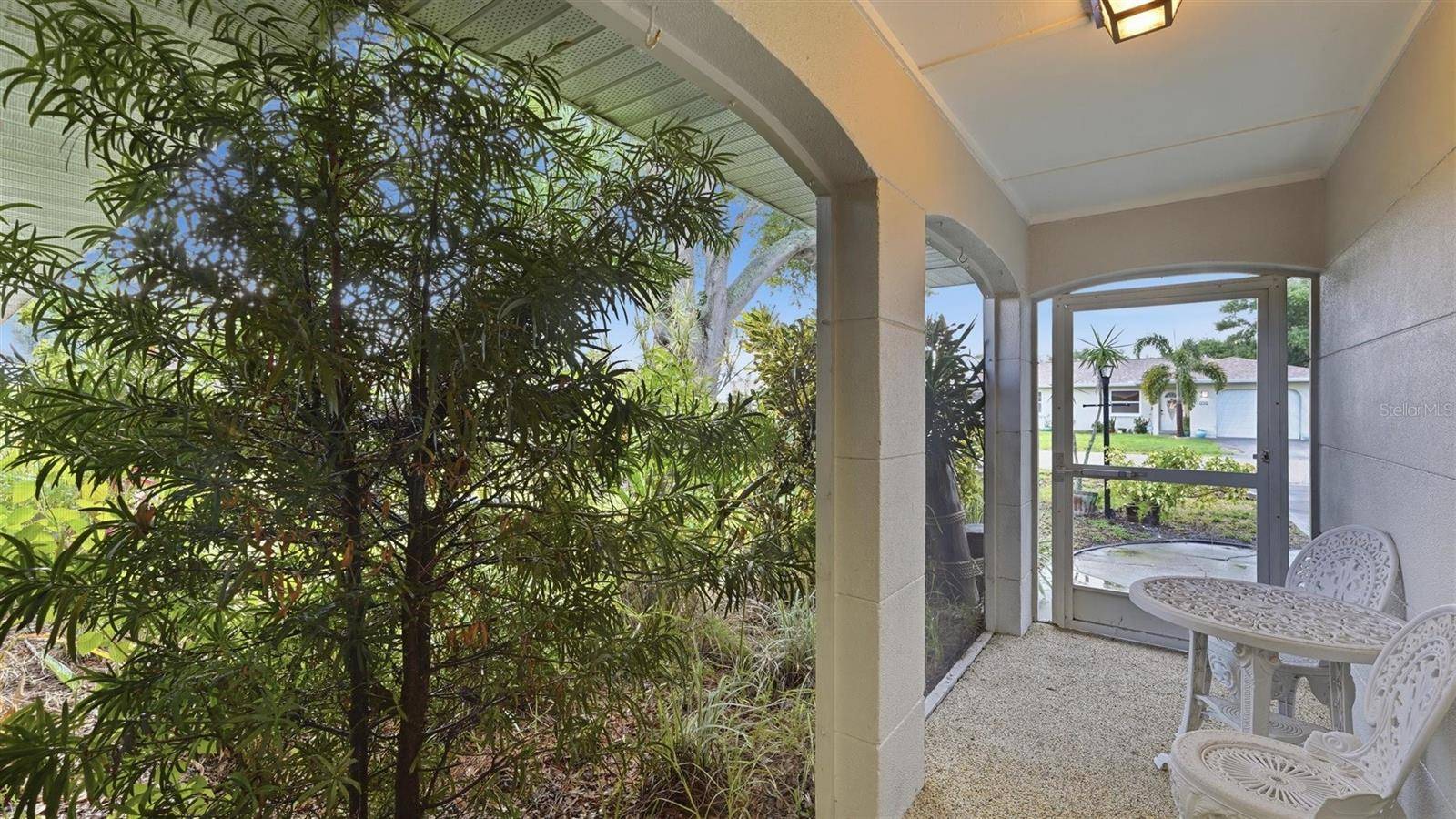 1329 NANTUCKET RD, Venice, FL 34293