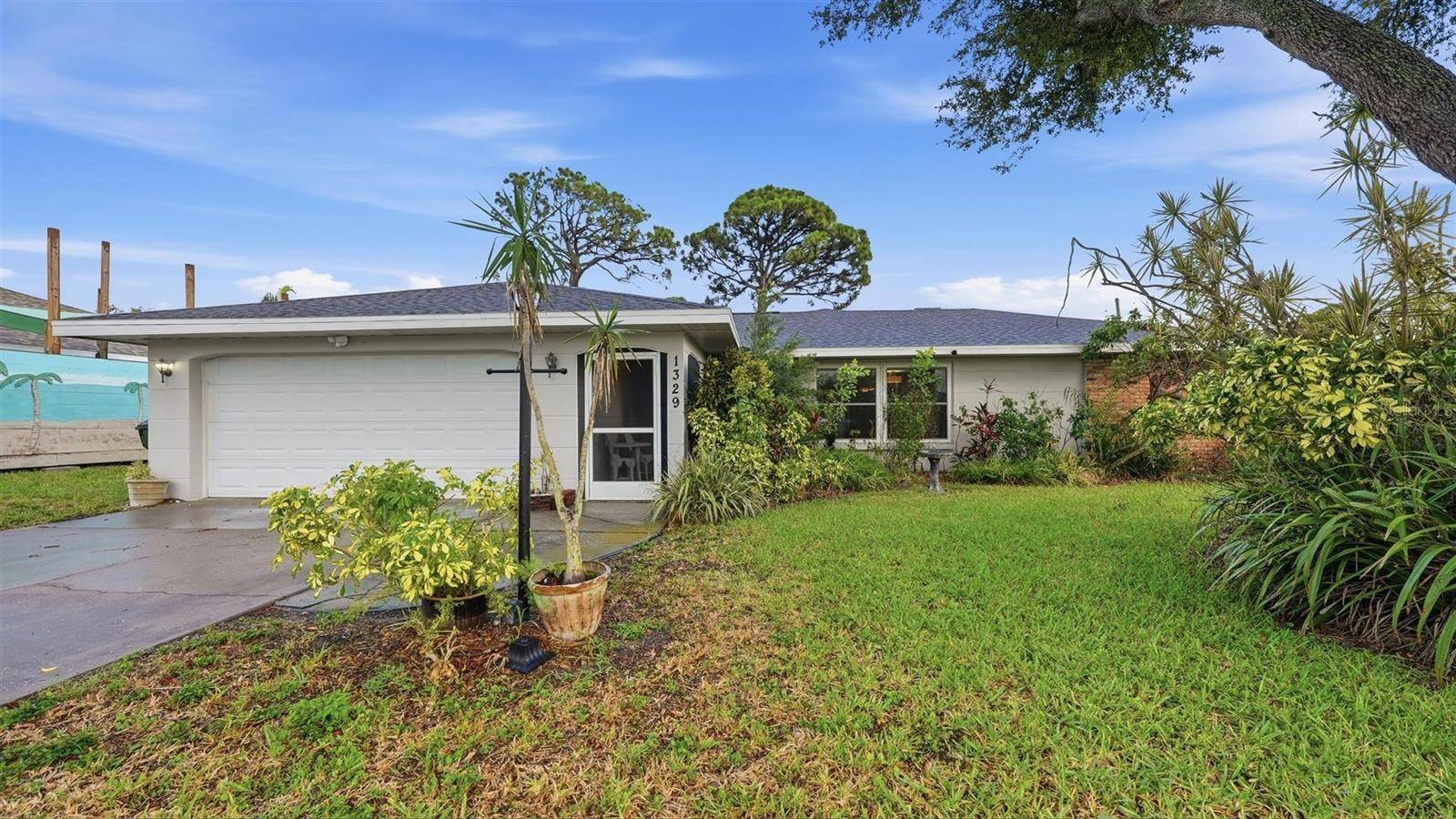 1329 NANTUCKET RD, Venice, FL 34293