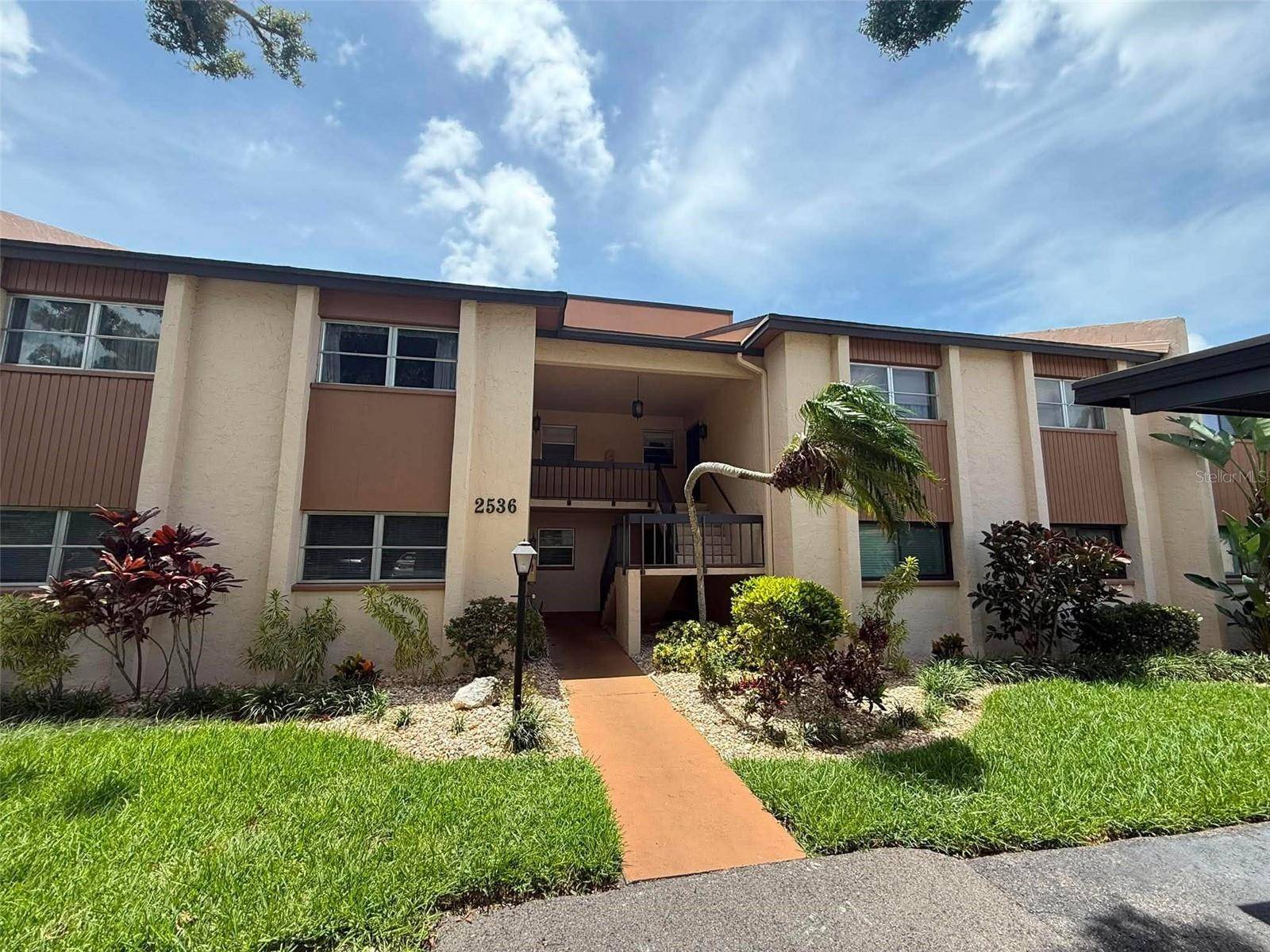 2536 CLUBHOUSE CIR #202, Sarasota, FL 34232