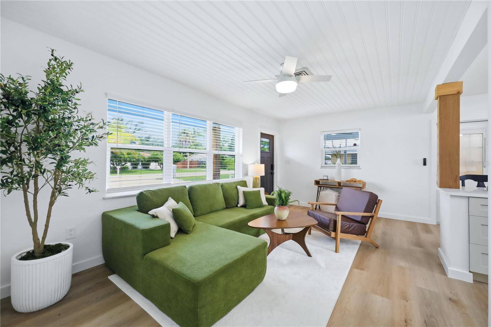 6103 CARLTON AVE, Sarasota, FL 34231