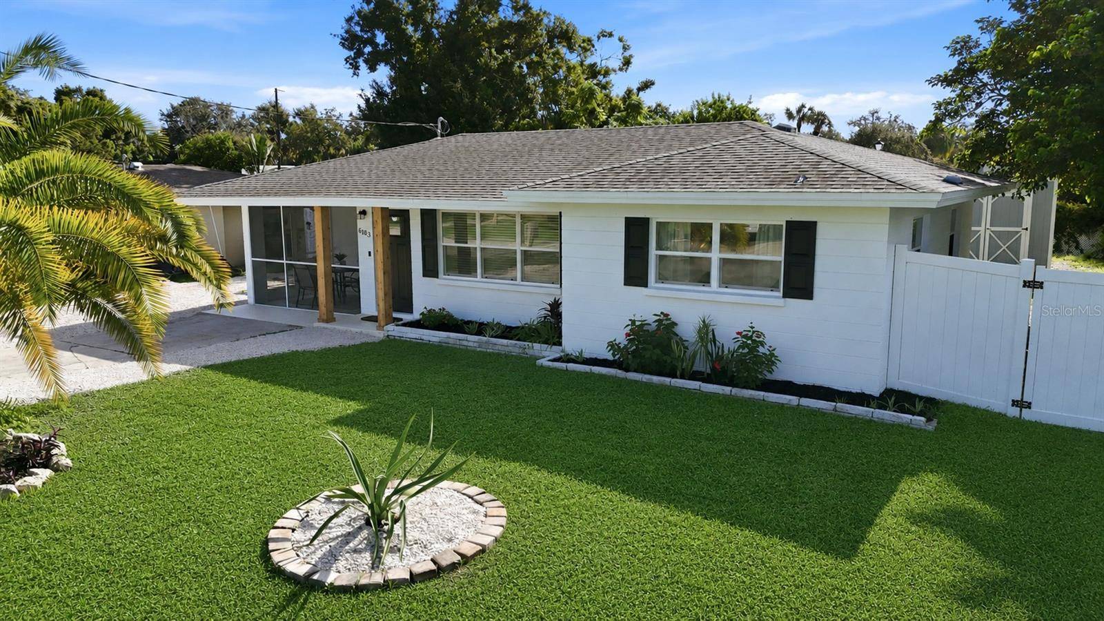 6103 CARLTON AVE, Sarasota, FL 34231