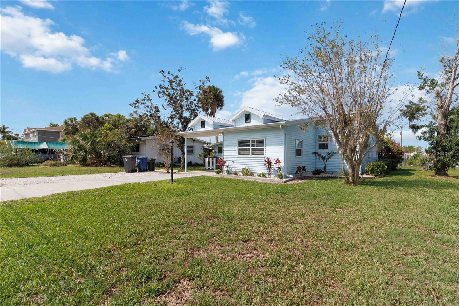 607 MANATEE AVE, Ellenton, FL 34222