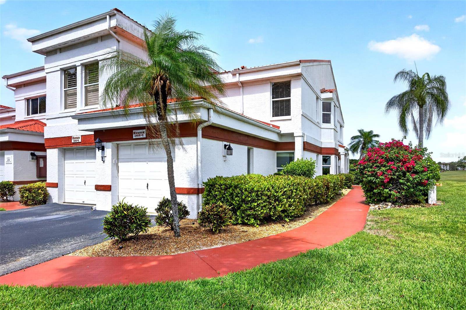 1990 LEISURE DR #3, Fort Myers, FL 33907
