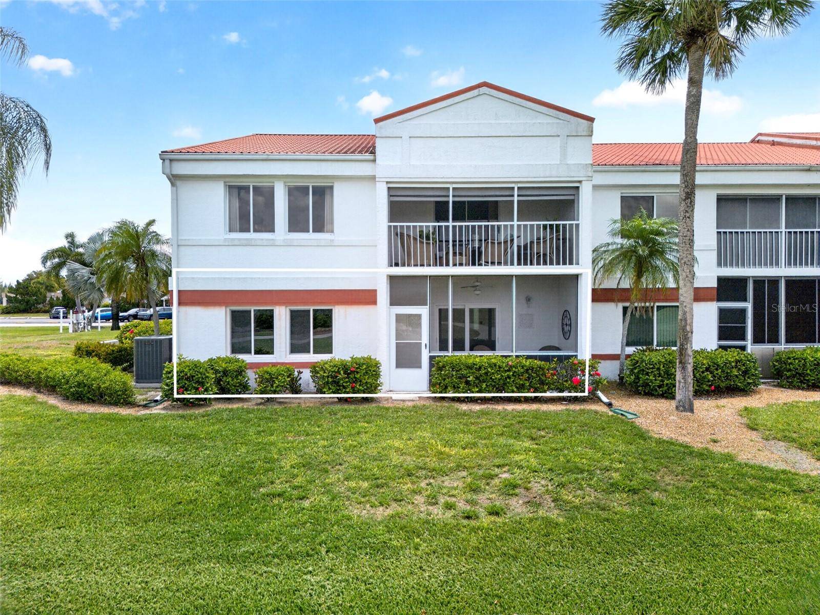 1990 LEISURE DR #3, Fort Myers, FL 33907