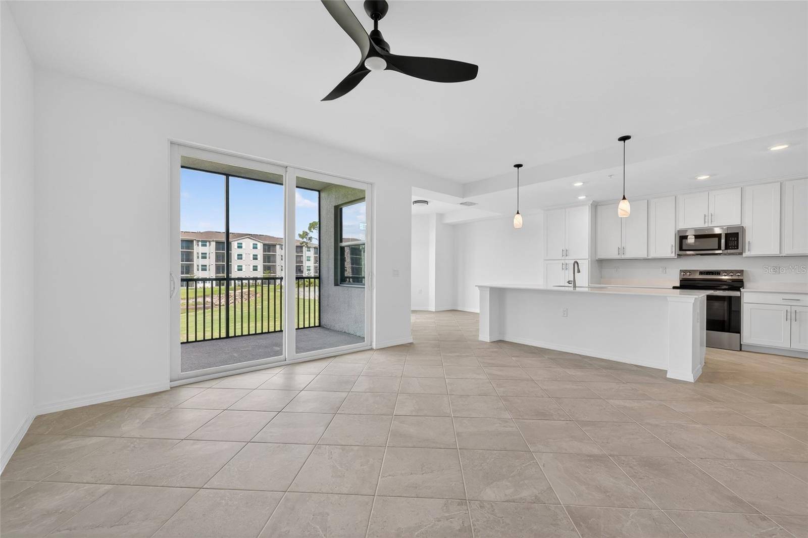 18461 COPPERHEAD CT N #422, Lehigh Acres, FL 33936