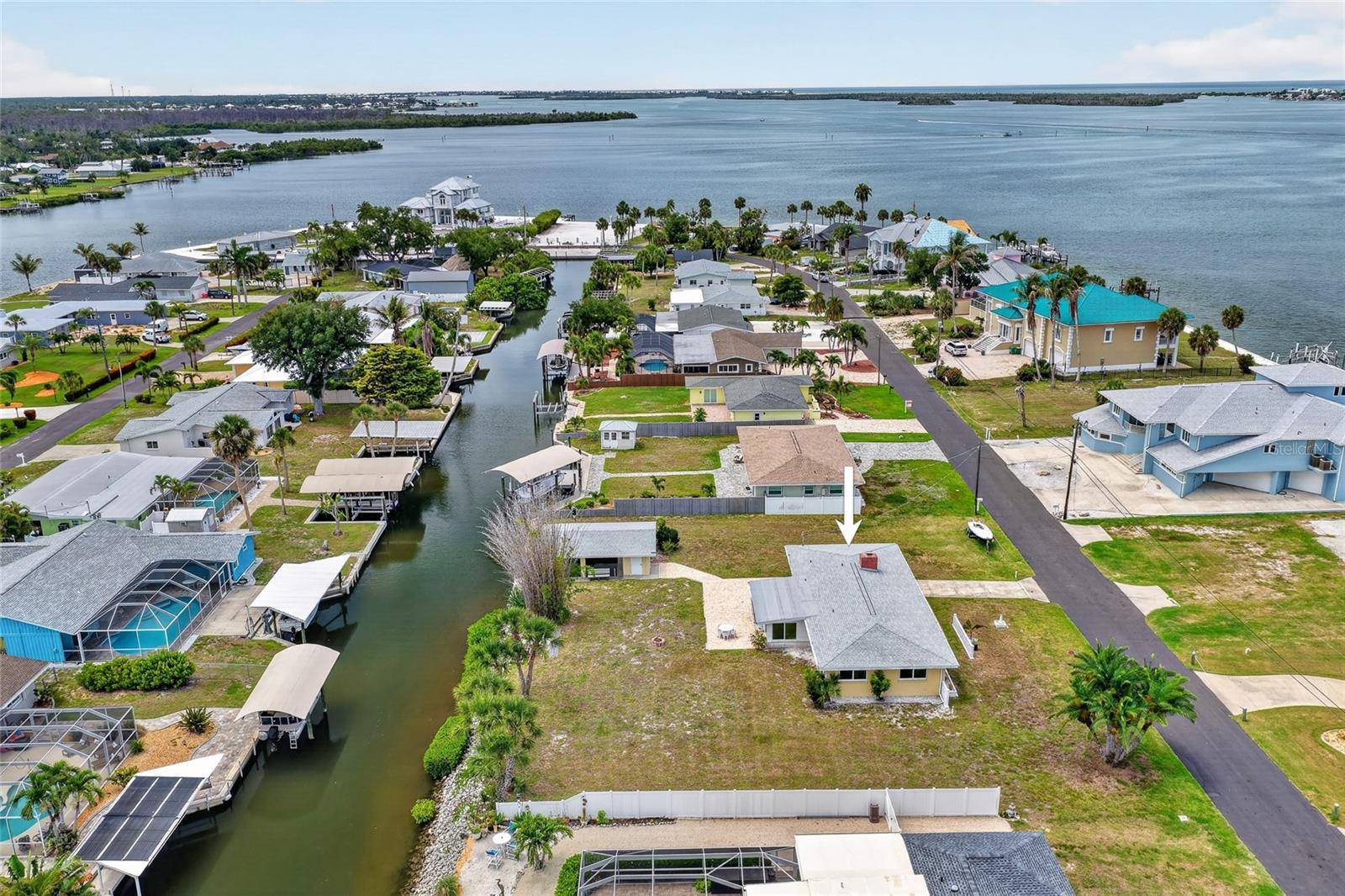 1447 LEMON BAY DR, Englewood, FL 34223