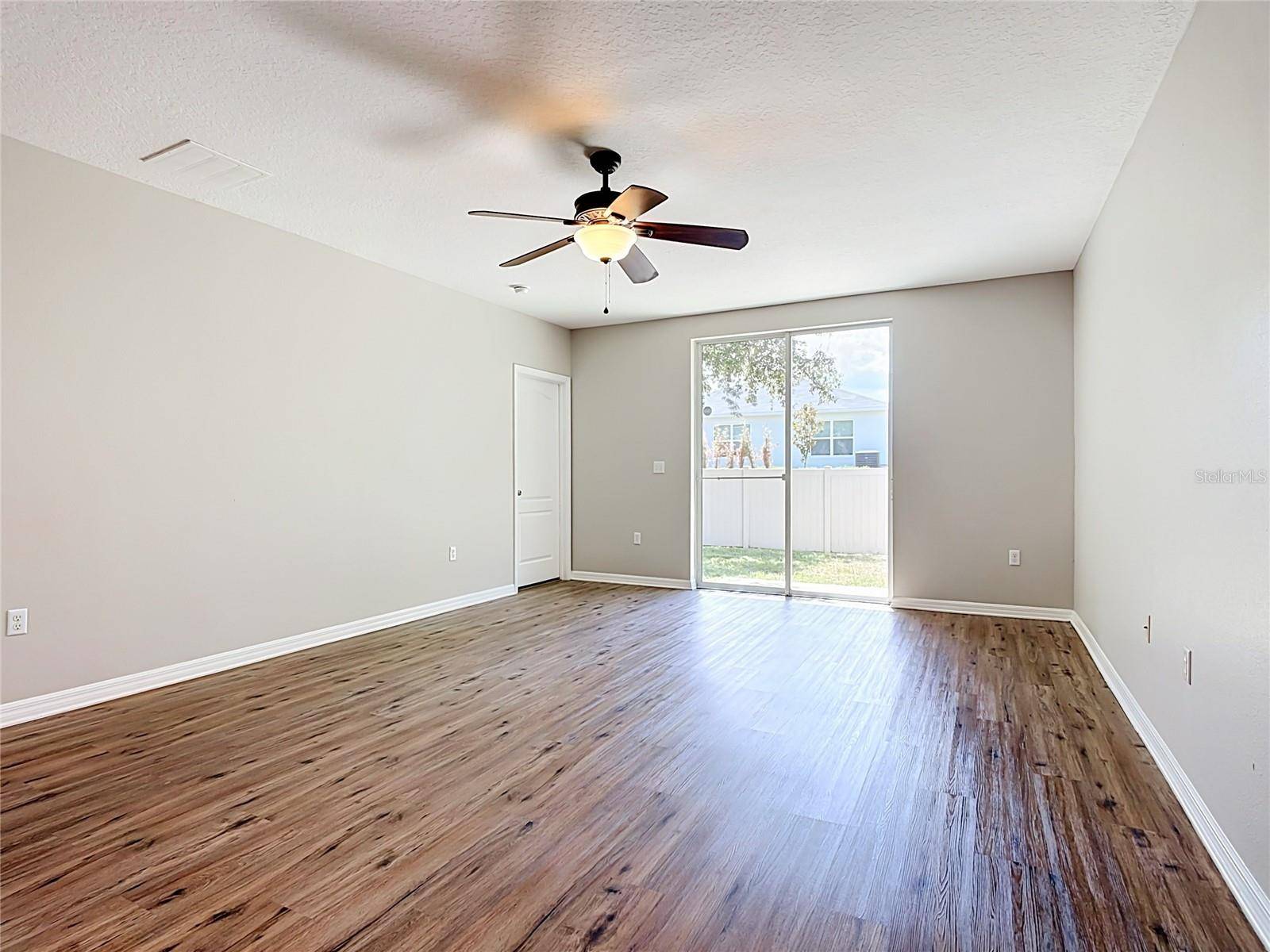 1562 TAMARIND RD, Davenport, FL 33896