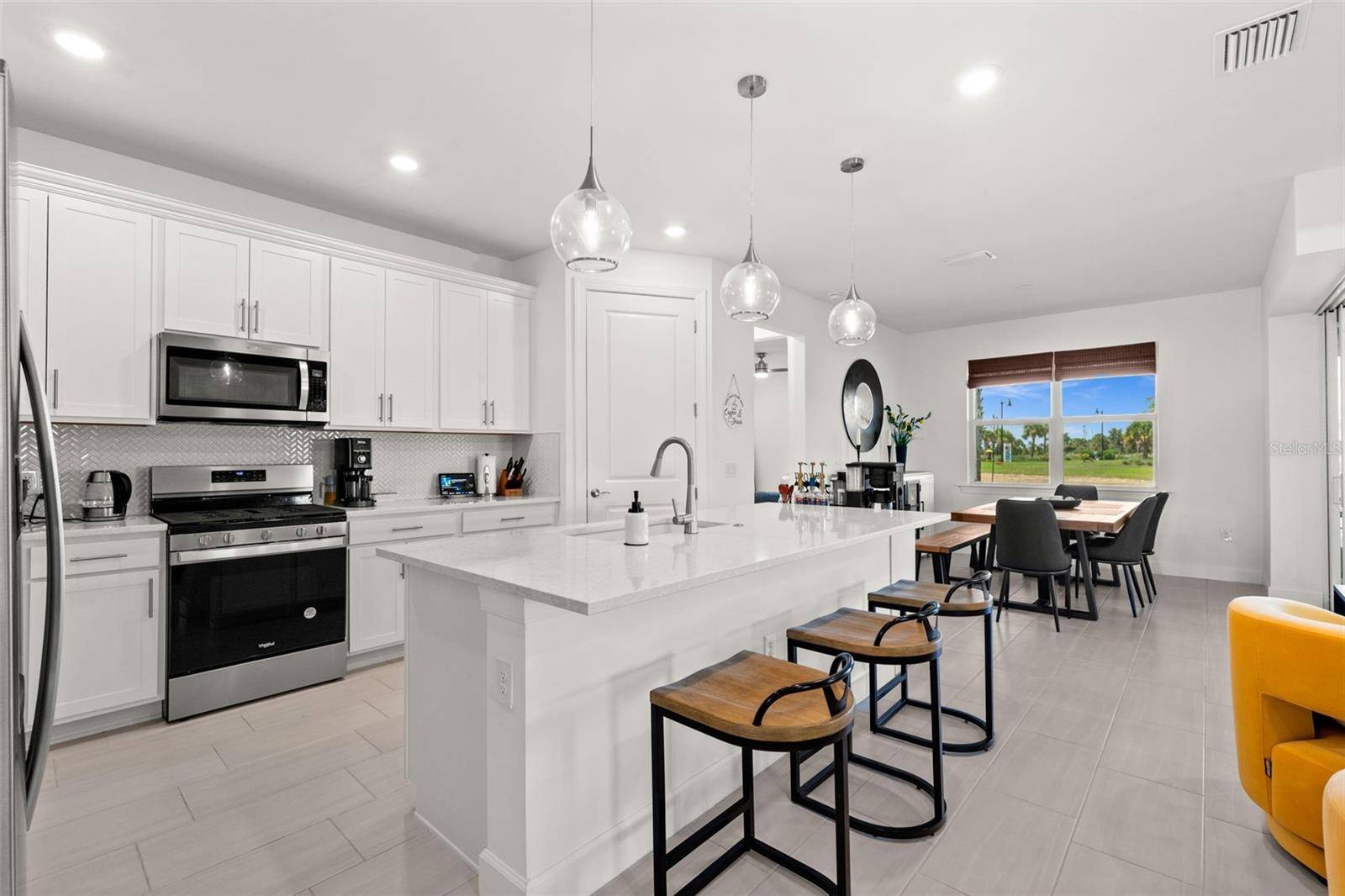12461 BASALT LN, Alva, FL 33920