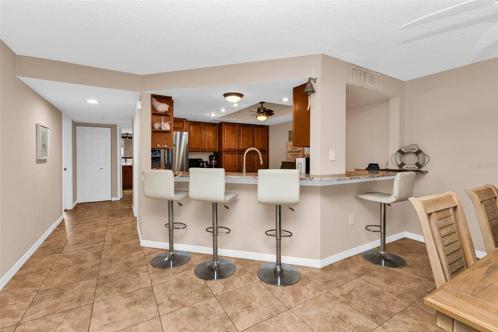 9050 MIDNIGHT PASS RD #1, Sarasota, FL 34242