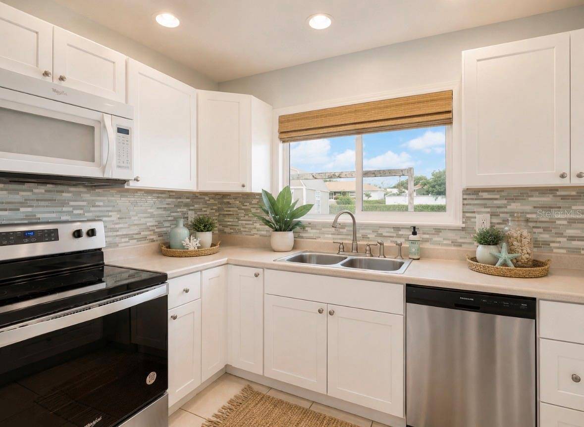 2755 GREENDALE RD, North Port, FL 34287