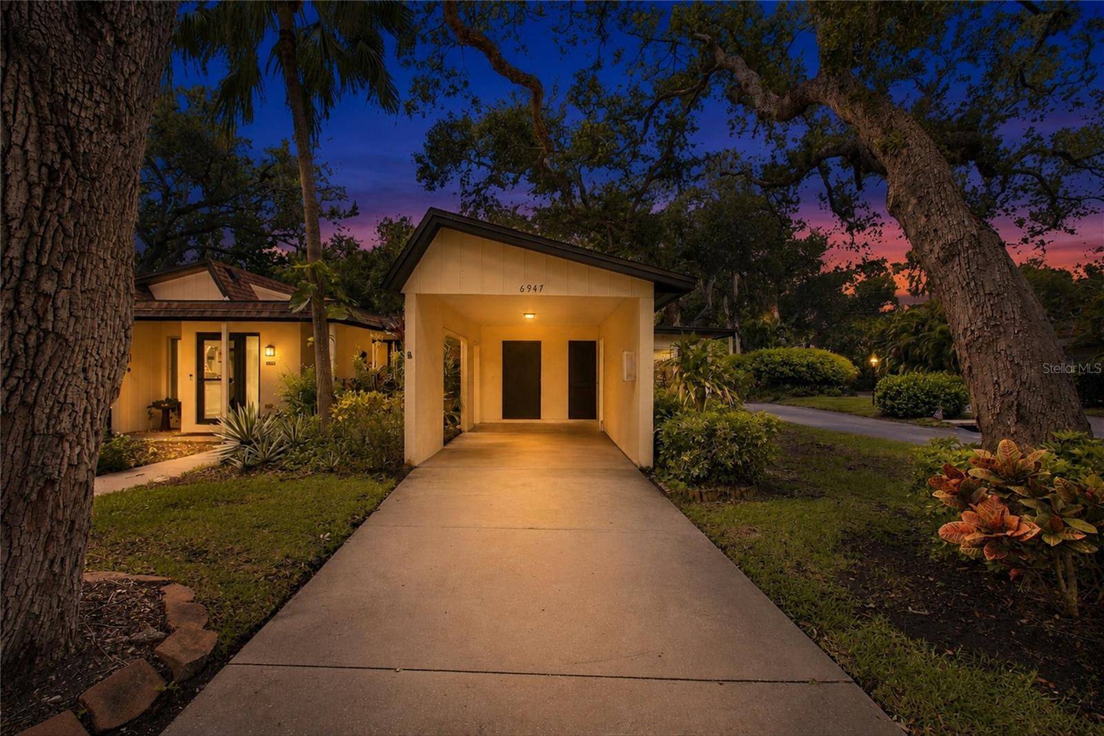 6947 WOODWIND DR #77, Sarasota, FL 34231
