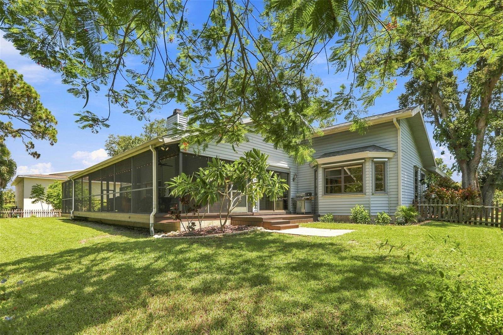 881 PINTO CIR, Nokomis, FL 34275